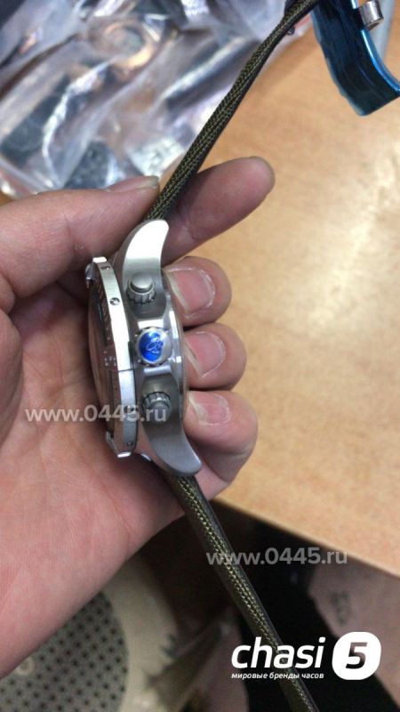 Часы Breitling Avenger (11692)